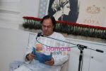 Farooq Sheikh at Zoya for poetry reading on the occasion of their 1st anniversary in Warden Road on 20th April 2010 (10).JPG